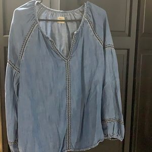 Gap Jean blouse in large